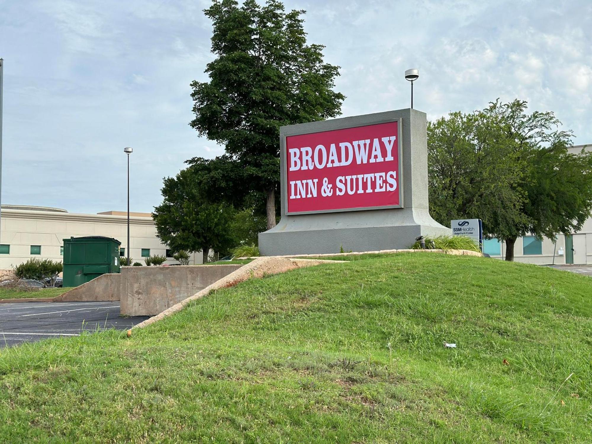 Broadway Inn & Suites أوكلاهوما سيتي المظهر الخارجي الصورة