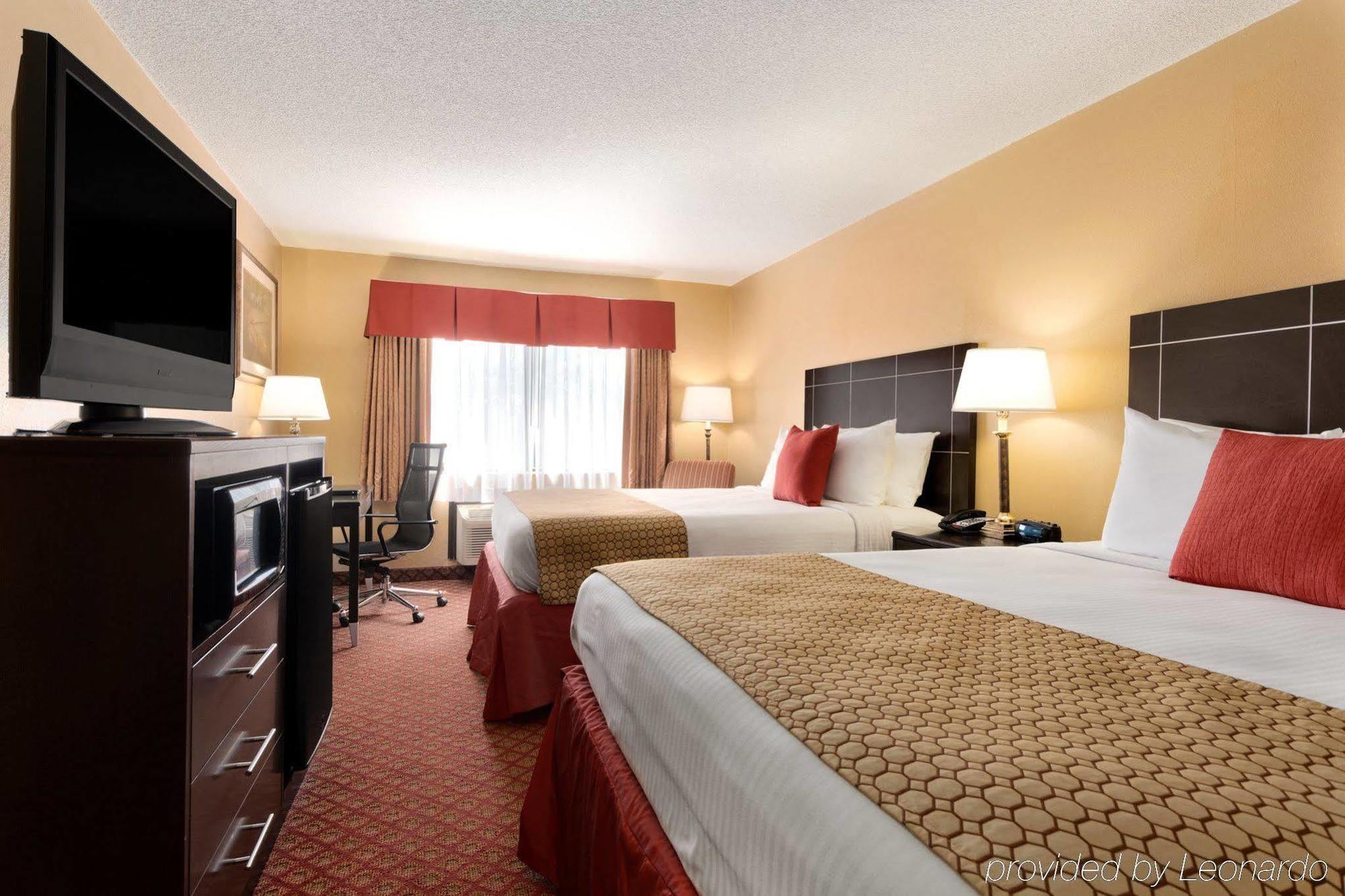 Broadway Inn & Suites أوكلاهوما سيتي الغرفة الصورة
