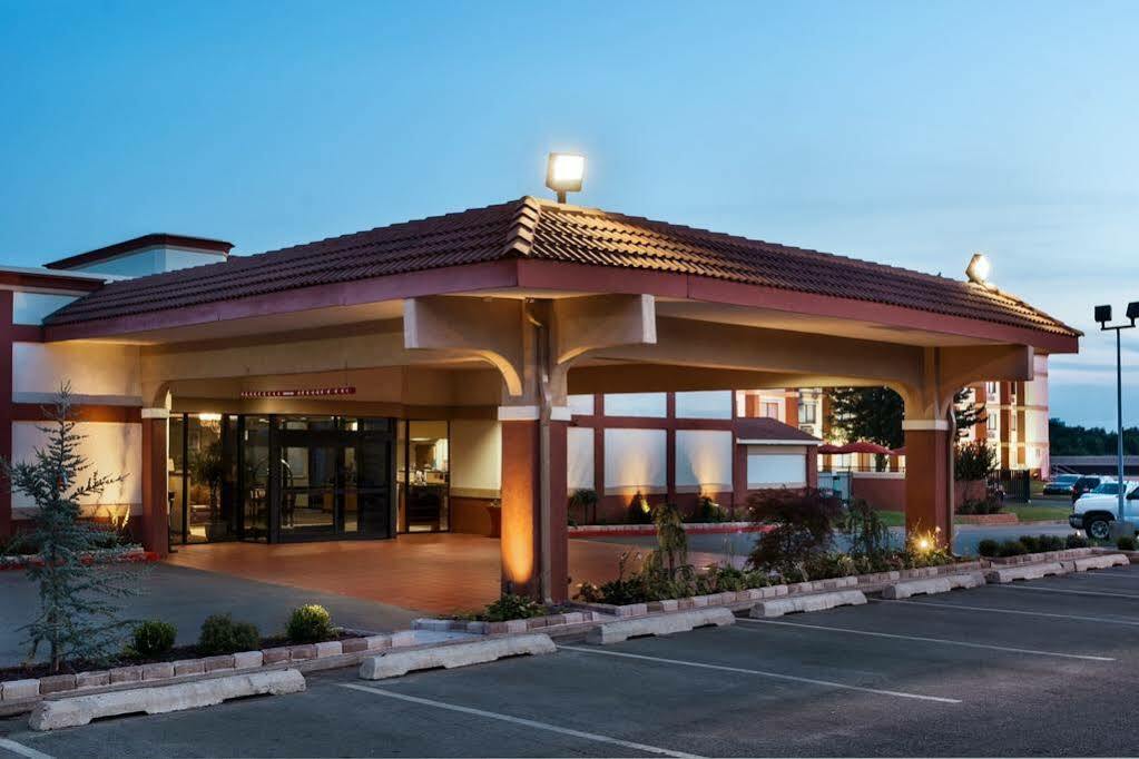 Broadway Inn & Suites أوكلاهوما سيتي المظهر الخارجي الصورة