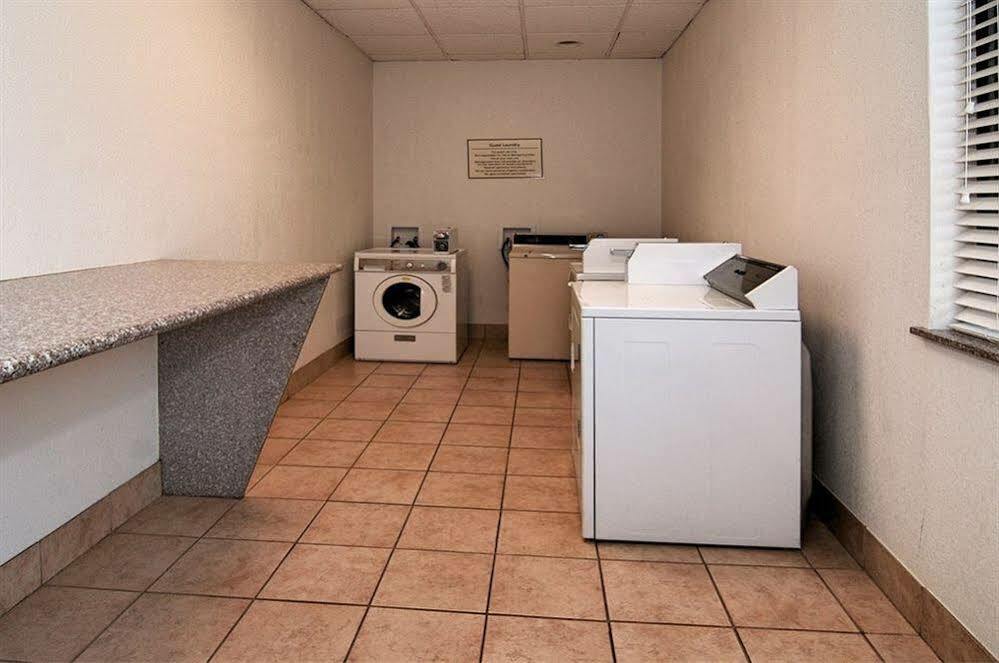 Broadway Inn & Suites أوكلاهوما سيتي المظهر الخارجي الصورة